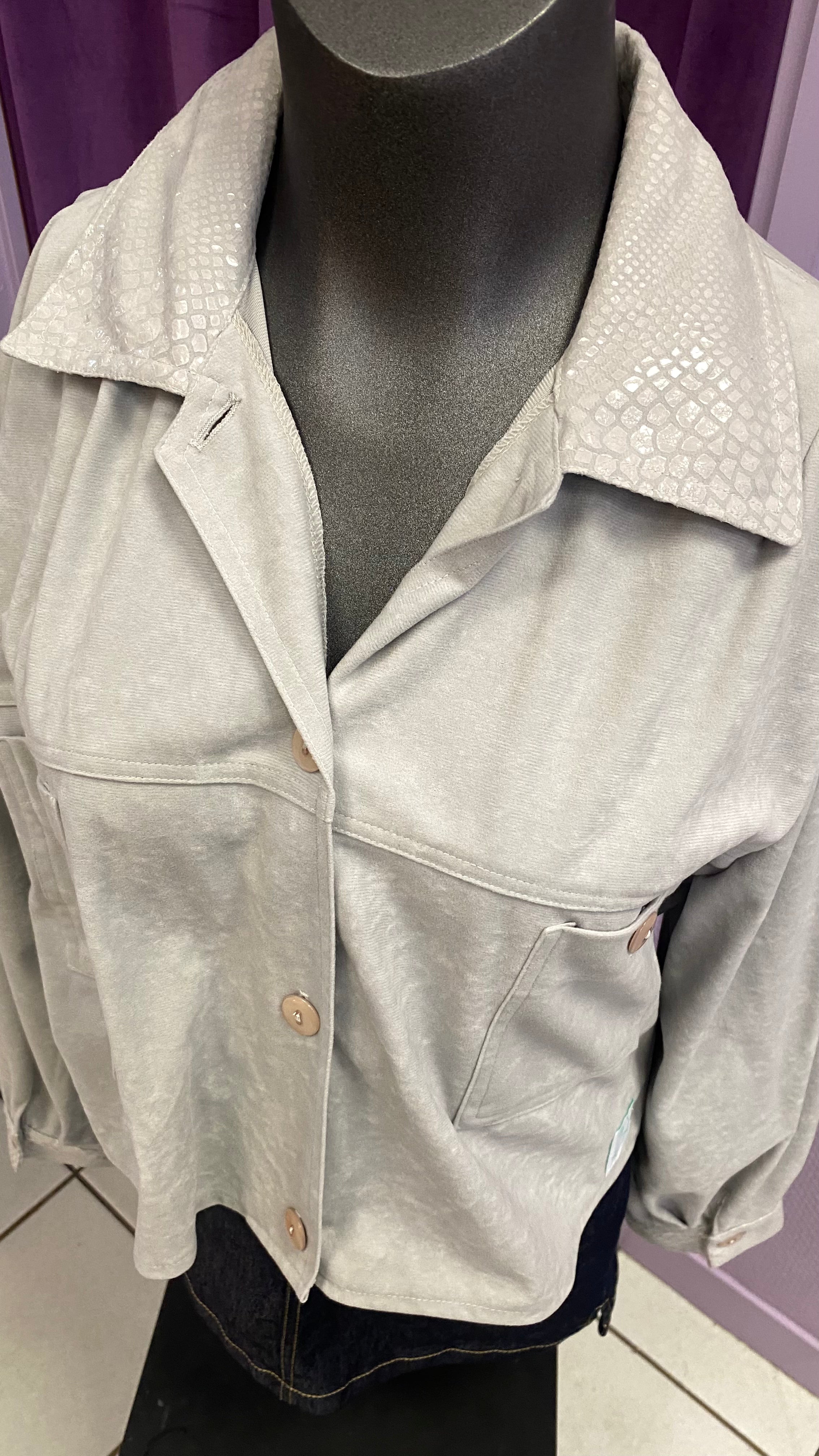 Cropped Jacket • T.34 à 40 • Veste courte gris douce