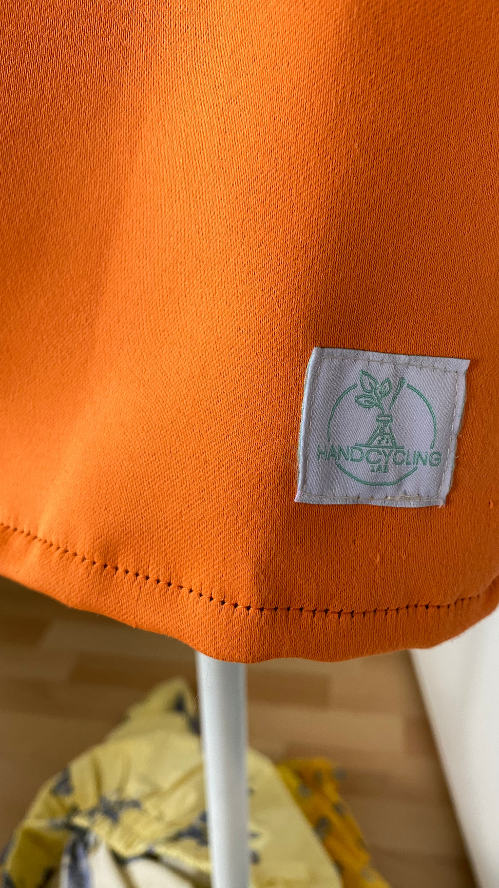 Short • T.L • Short upcyclé orange épais