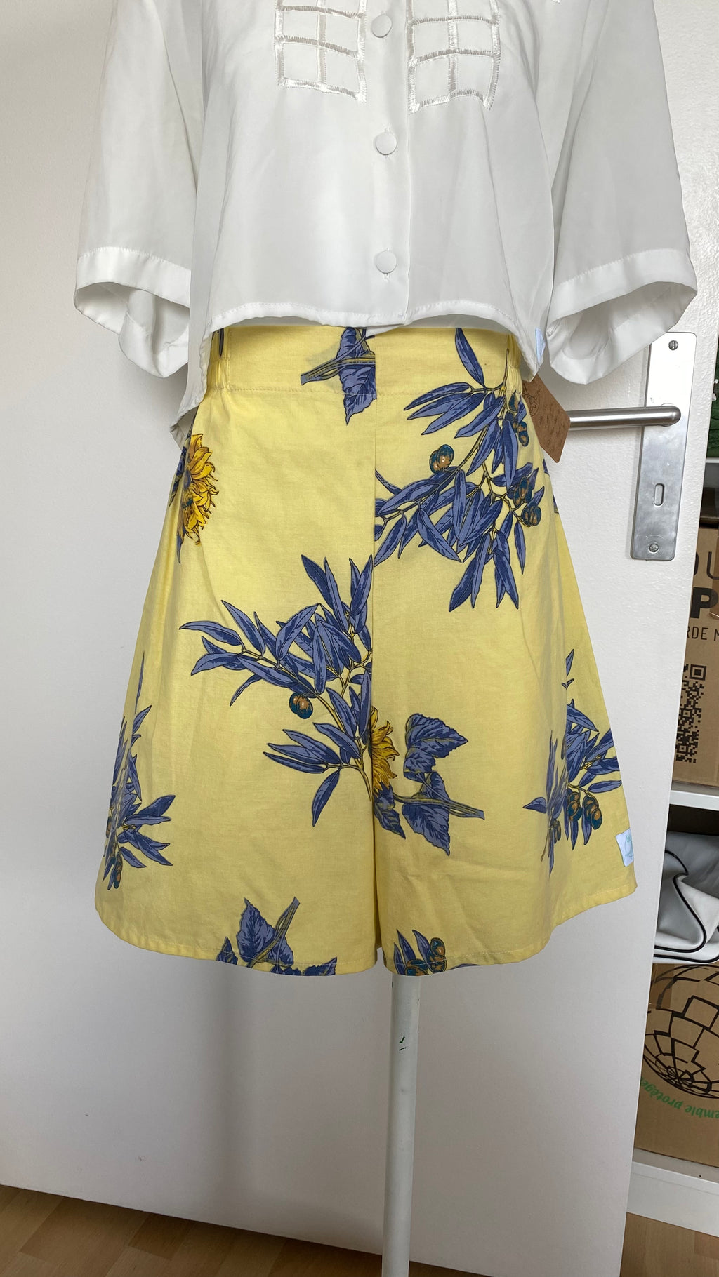 Short • T.XL • Short upcyclé jaune provençal