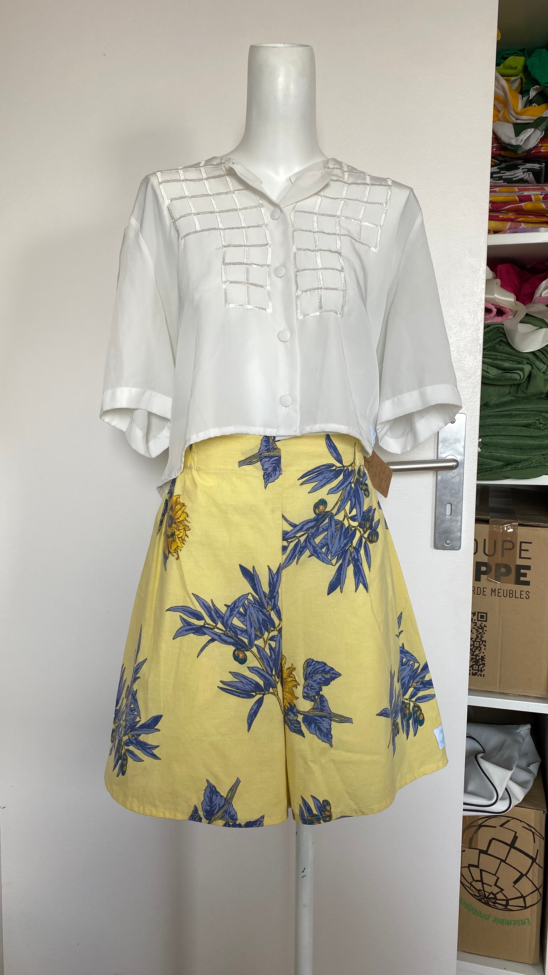 Short • T.XL • Short upcyclé jaune provençal