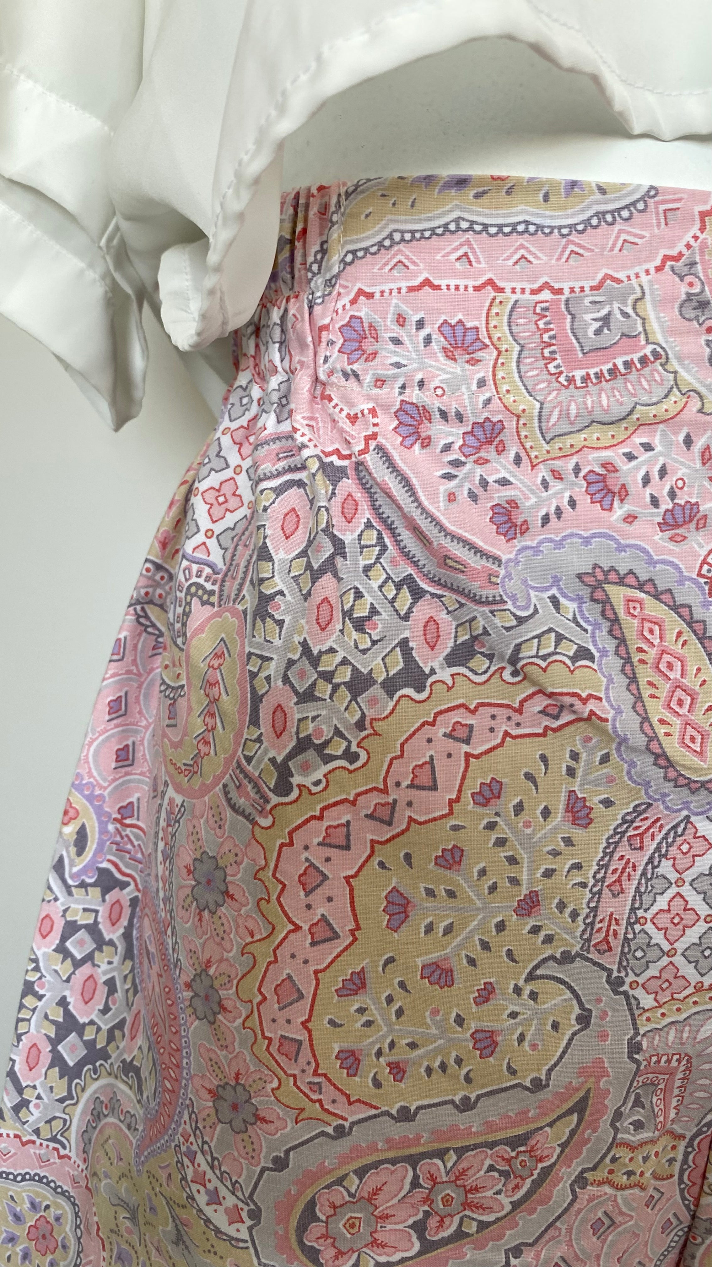 Short • T.S • Short upcyclé pastel à motifs