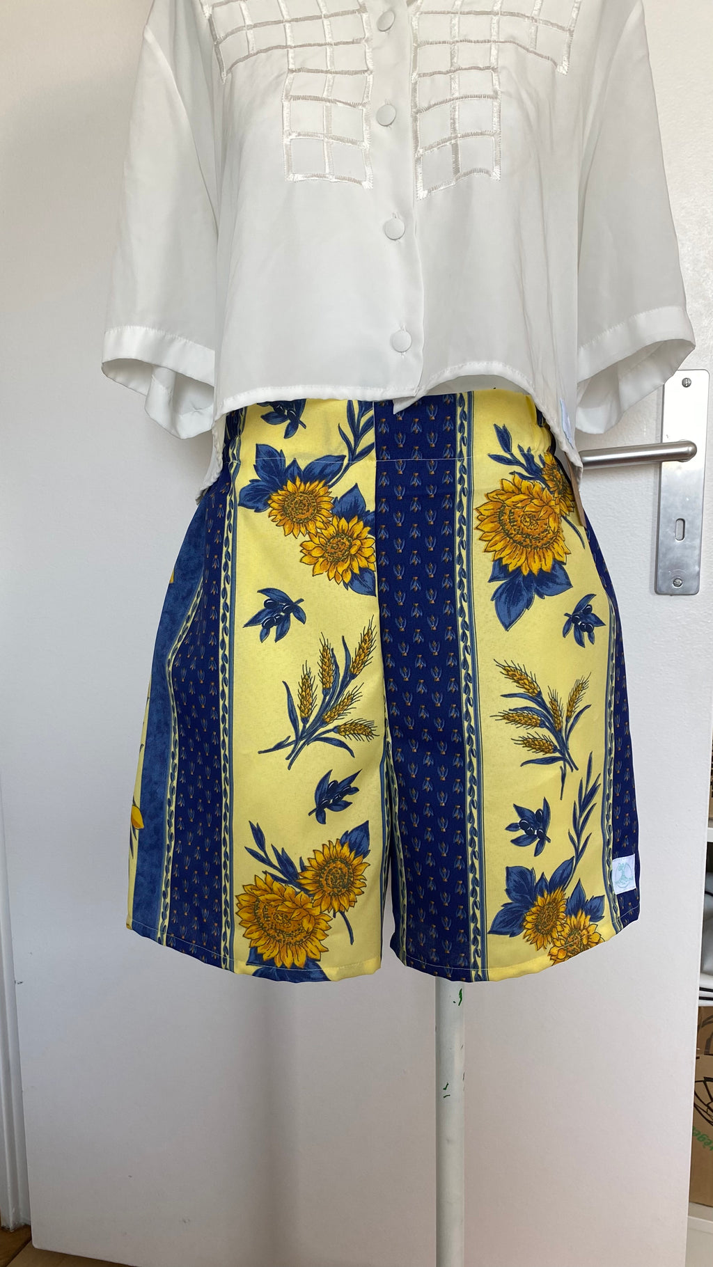Short • T.M • Short upcyclé porvençal tournesol