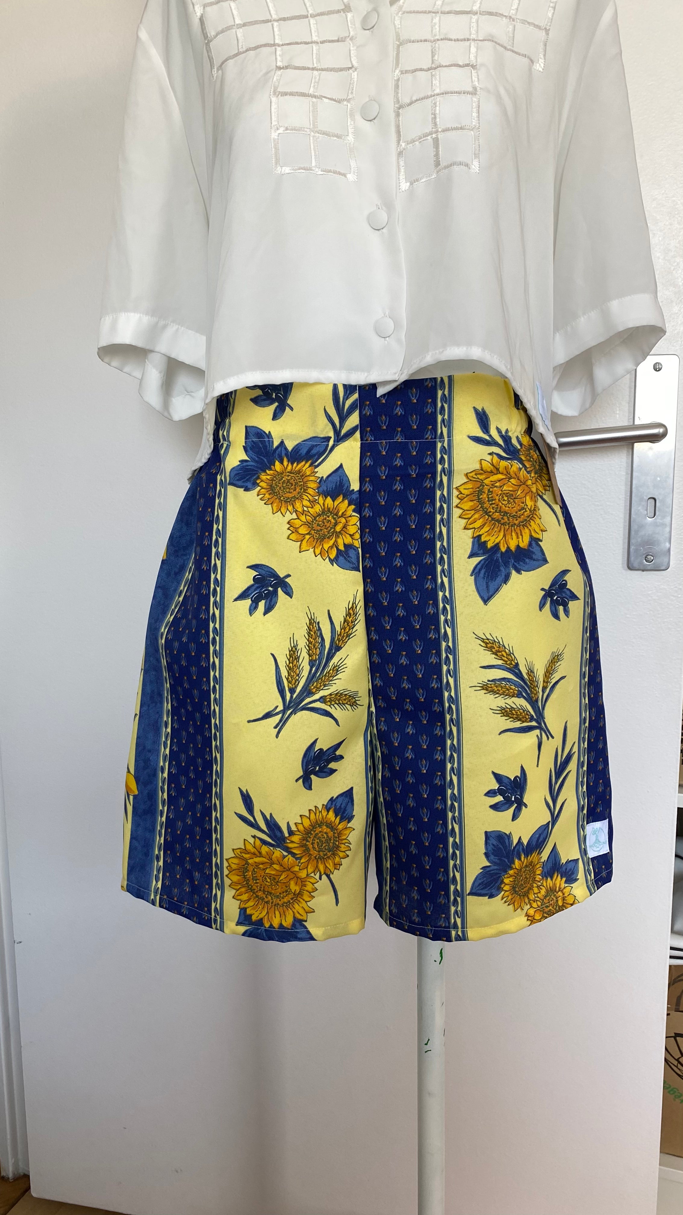 Short • T.M • Short upcyclé porvençal tournesol