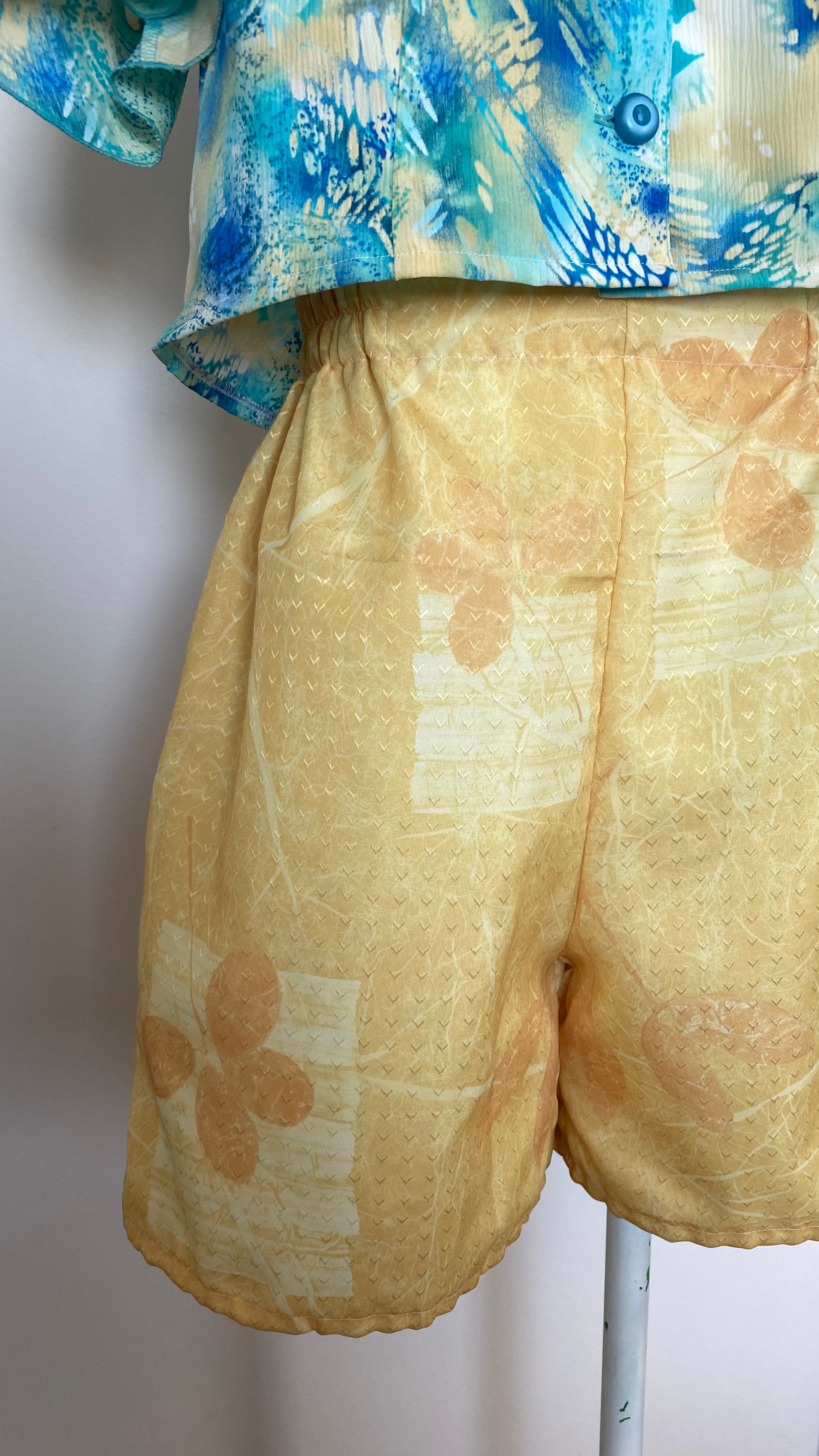 Short • T.M • Short upcyclé jaune texturé