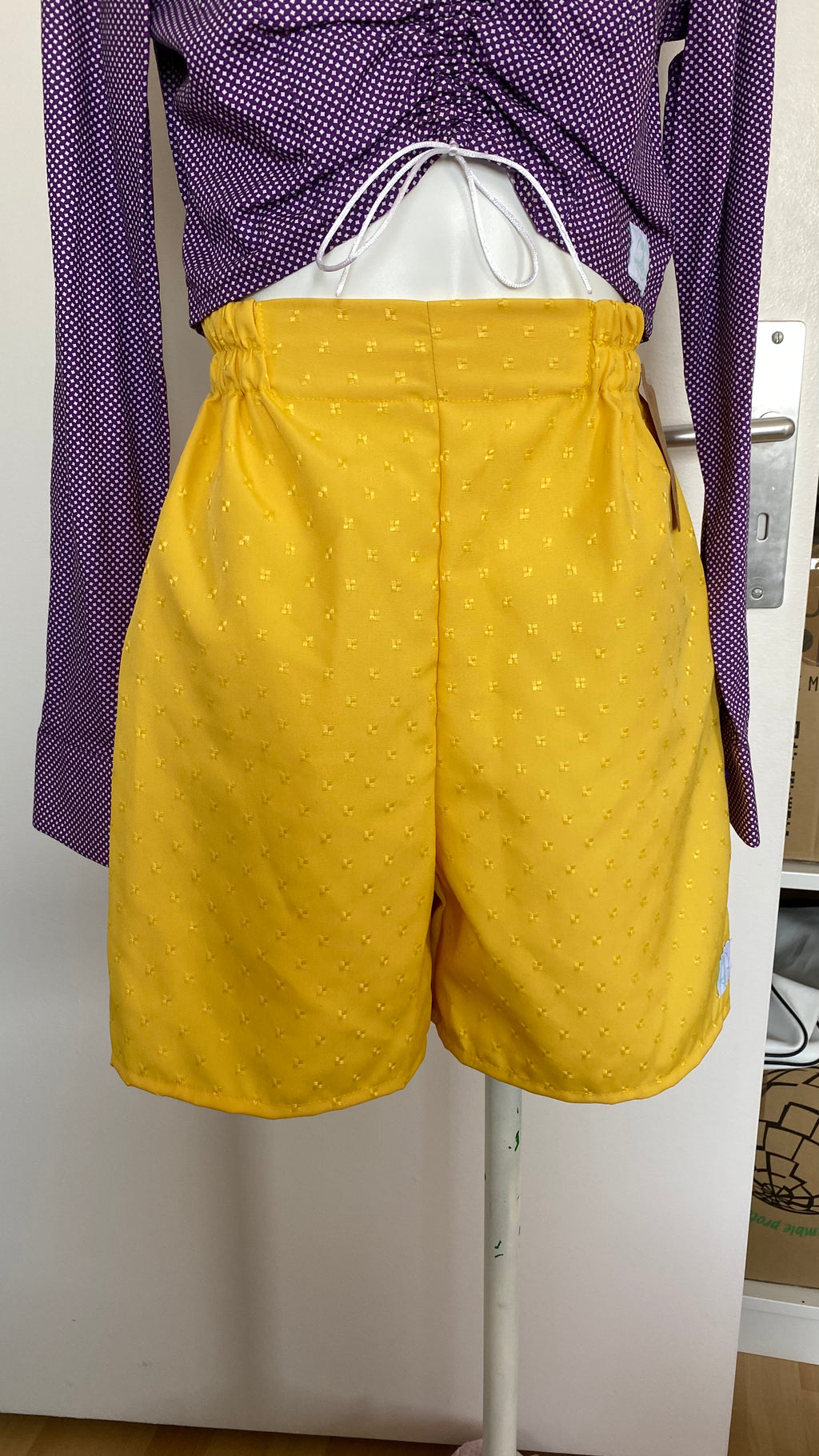 Short • T.S • Short upcyclé jaune à carreaux en relief