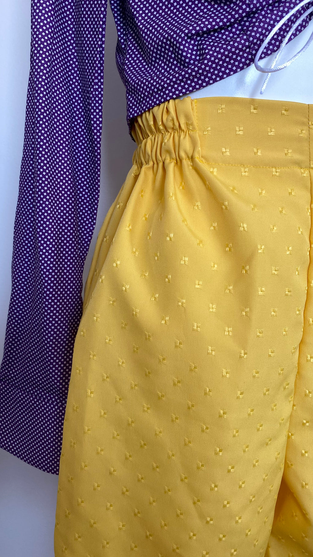 Short • T.S • Short upcyclé jaune à carreaux en relief