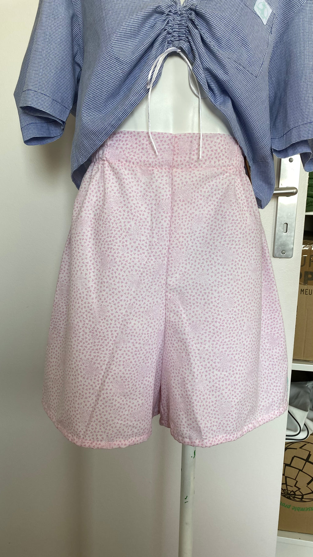Short • T.L • Short upcyclé rose pastel motifs coeurs