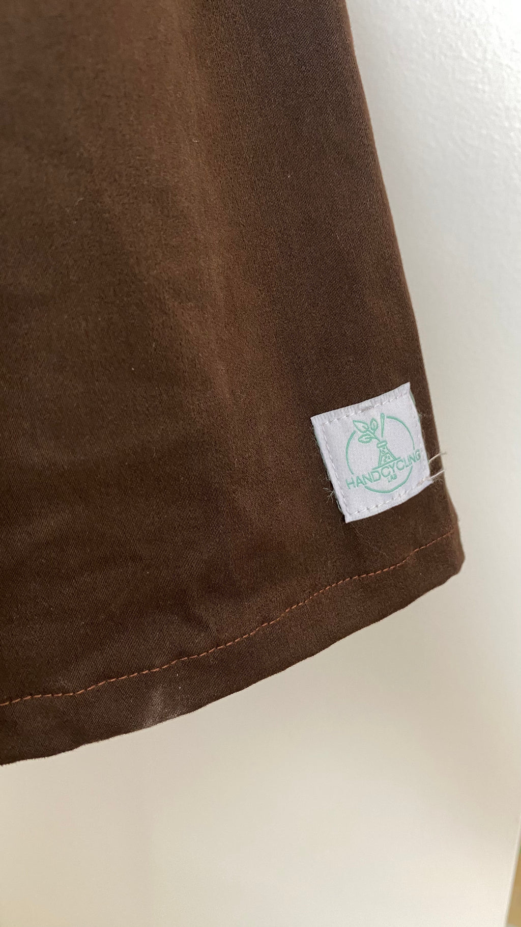 Short • T.XL • Short upcyclé marron épais