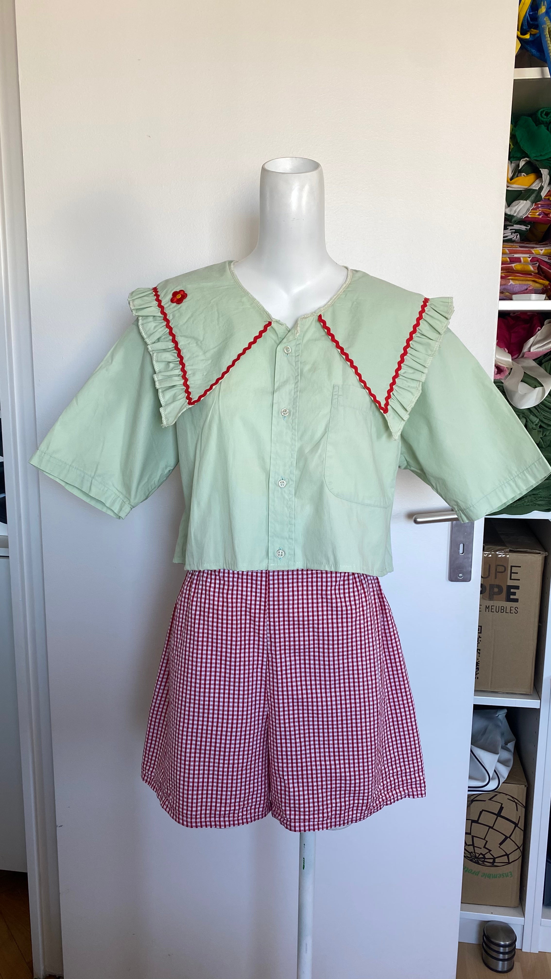 Sweaties • T.34 à 38 • Chemise grand col vert pomme & rouge