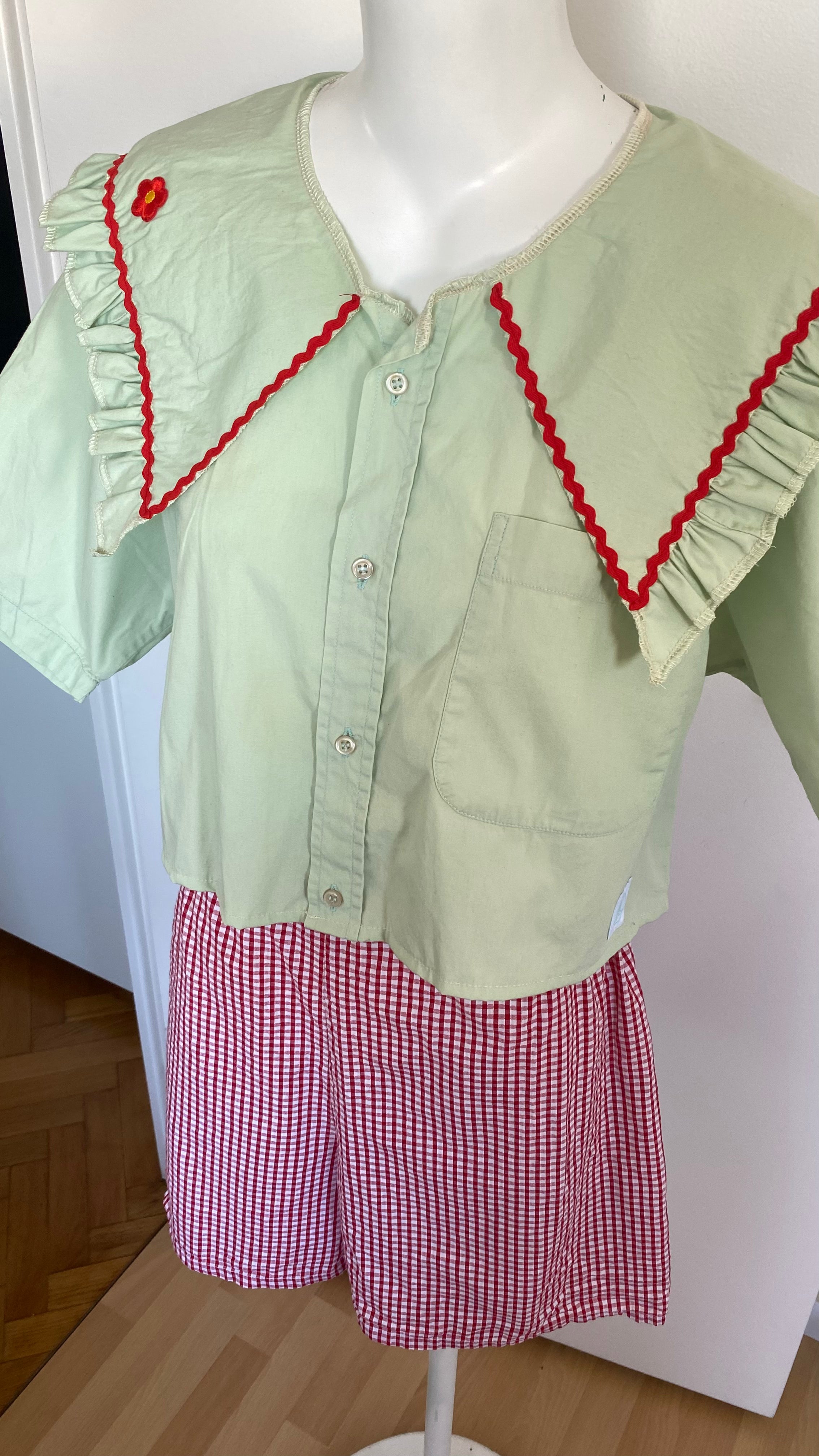 Sweaties • T.34 à 38 • Chemise grand col vert pomme & rouge
