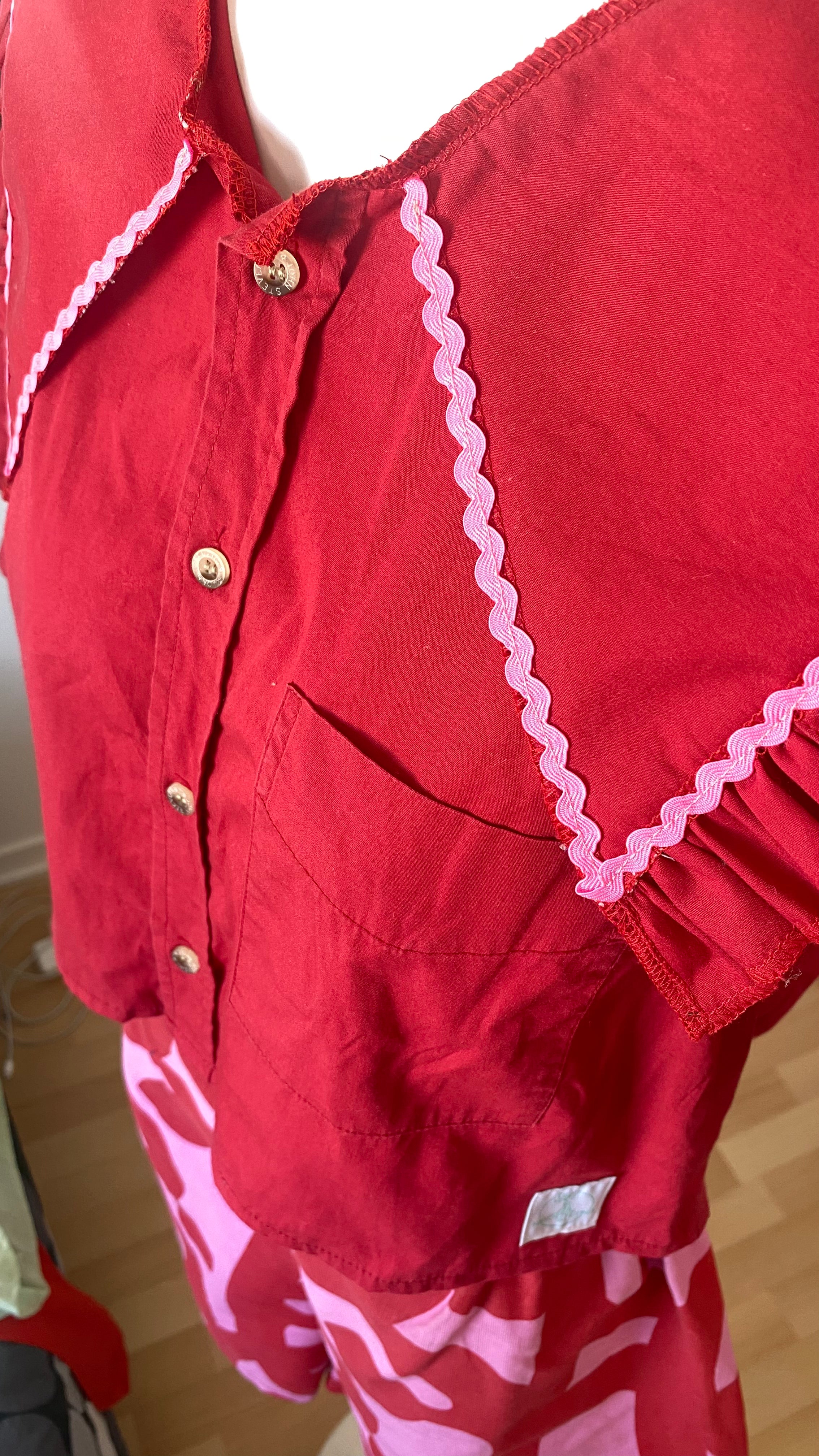 Sweaties • T.34 à 38 • Chemise grand col rouge & rouge