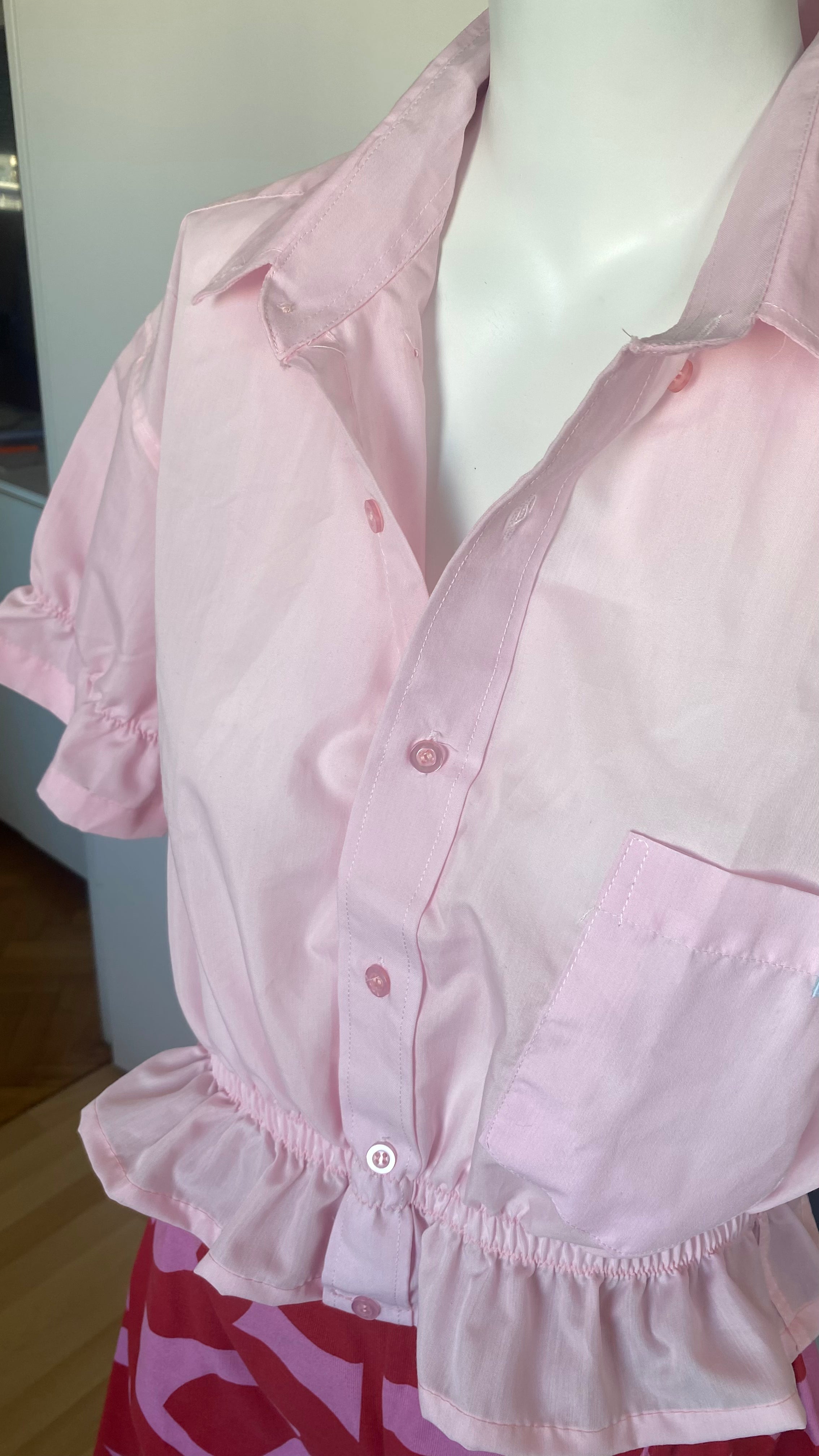 Intemporelle • T.32 à 36 • Chemise crop rose pastel