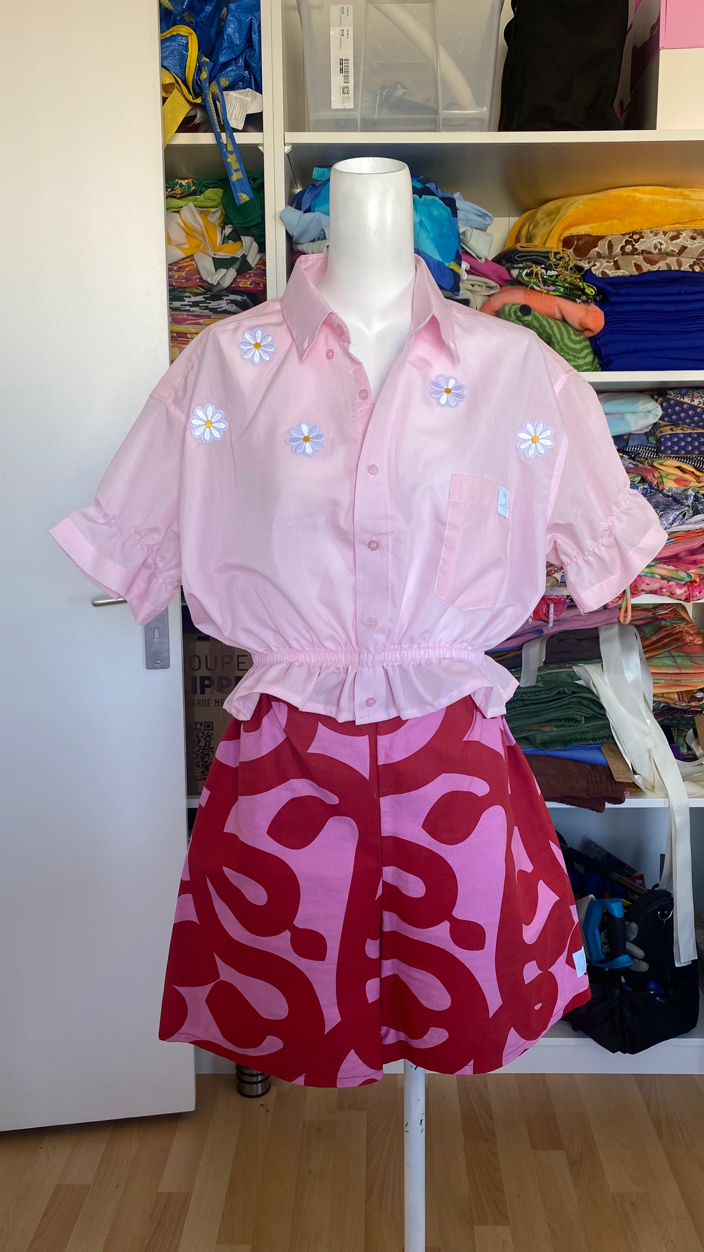Intemporelle • T. 36 à 40 • Chemise crop rose pastel à fleurs
