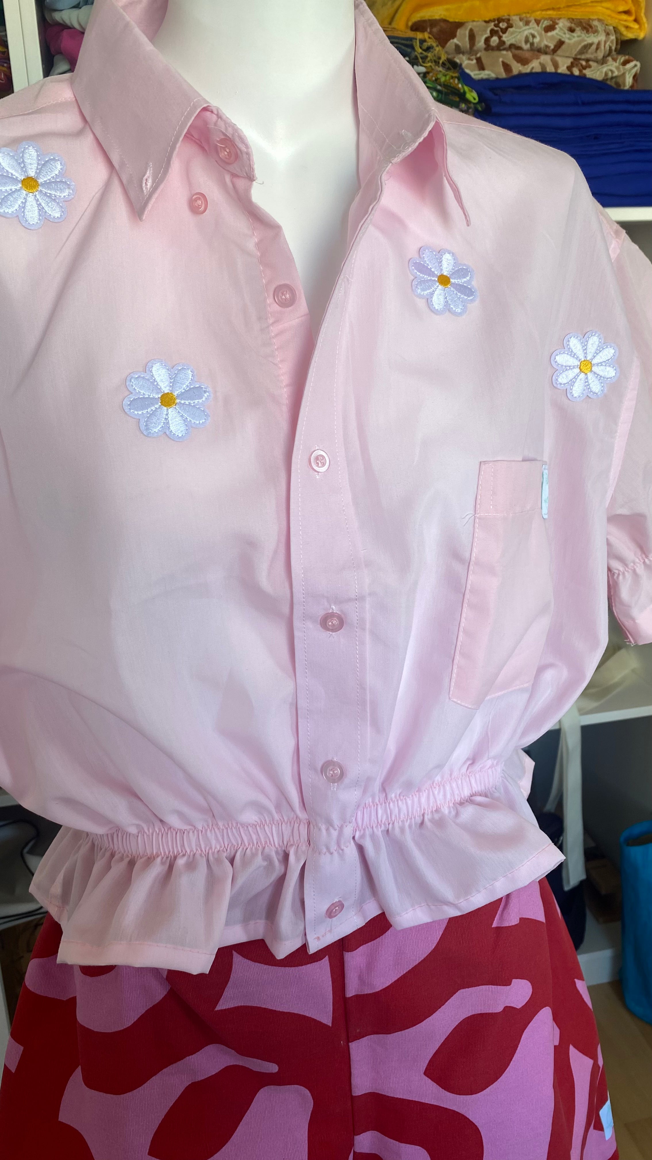 Intemporelle • T. 36 à 40 • Chemise crop rose pastel à fleurs