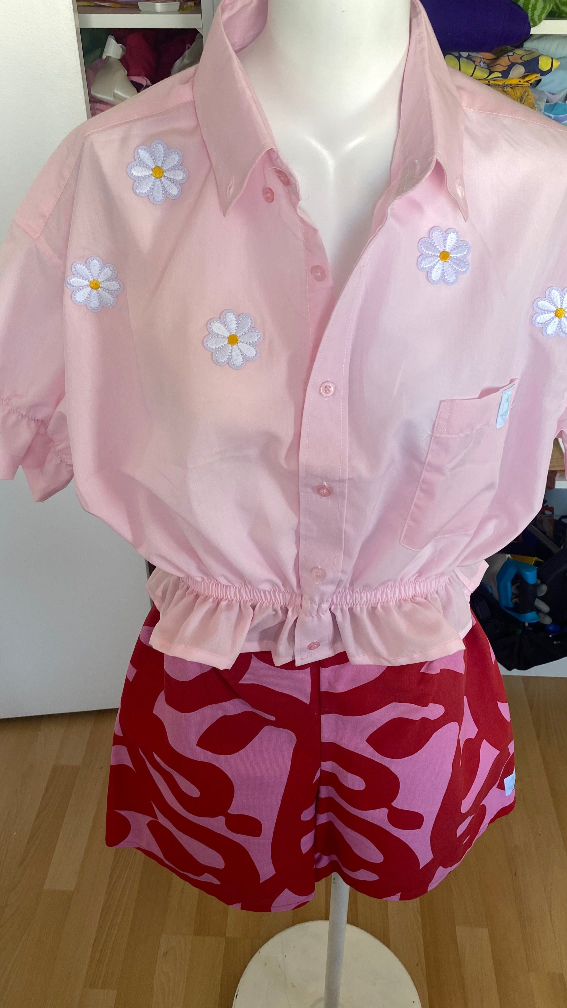 Intemporelle • T. 36 à 40 • Chemise crop rose pastel à fleurs