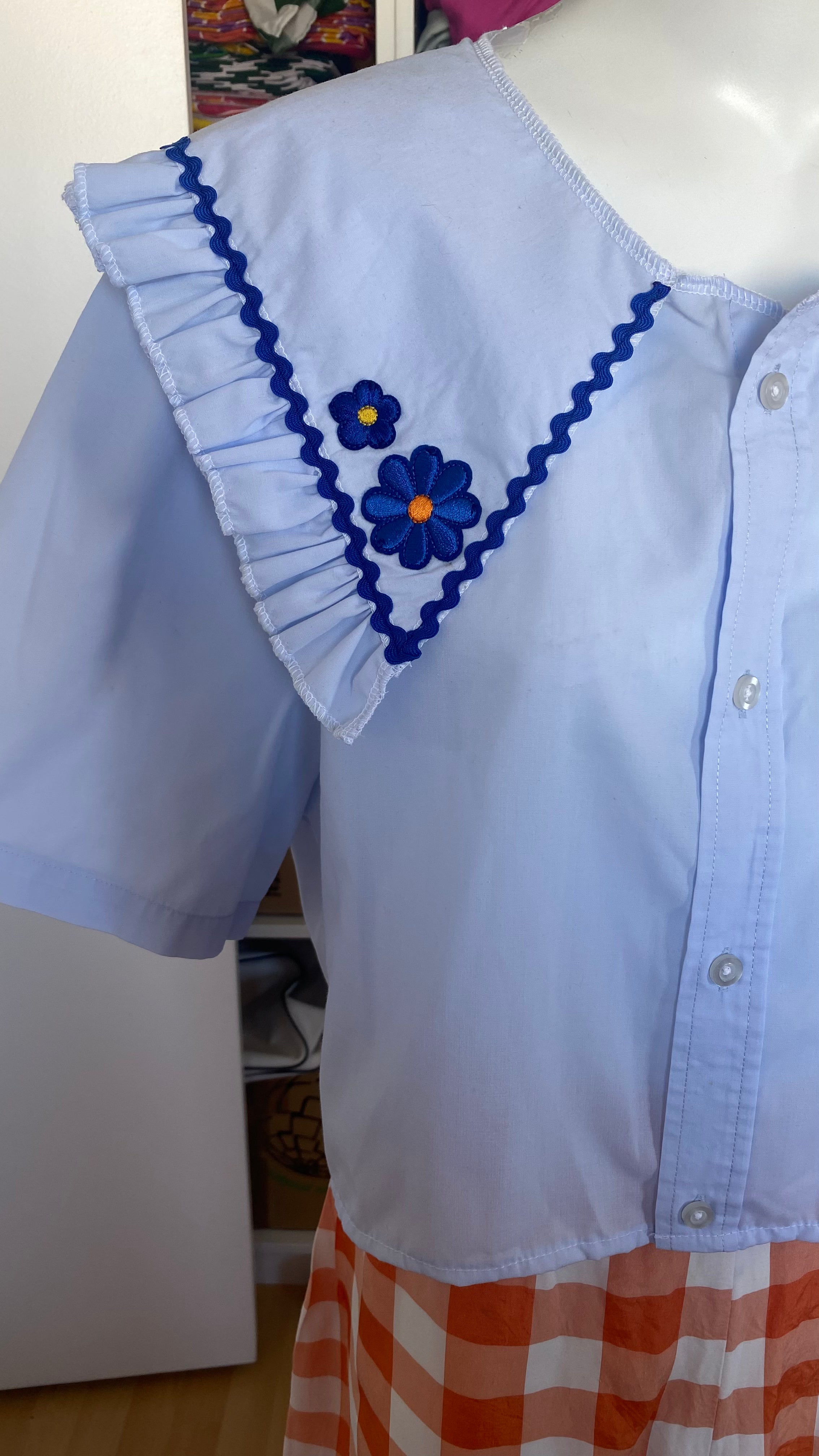 Sweaties • T.36 à 42 • Chemise grand col bleu ciel + fleurs