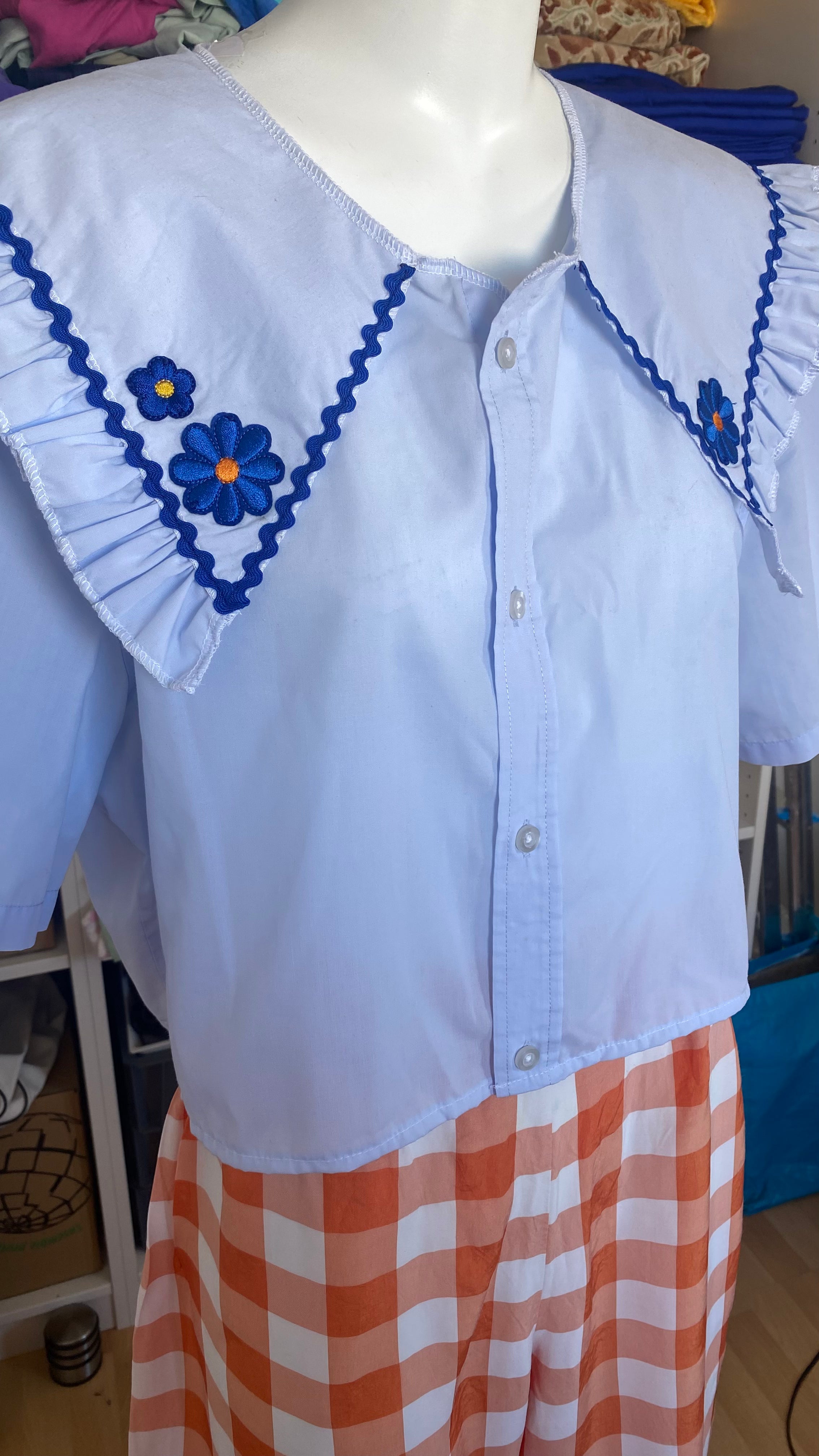 Sweaties • T.36 à 42 • Chemise grand col bleu ciel + fleurs