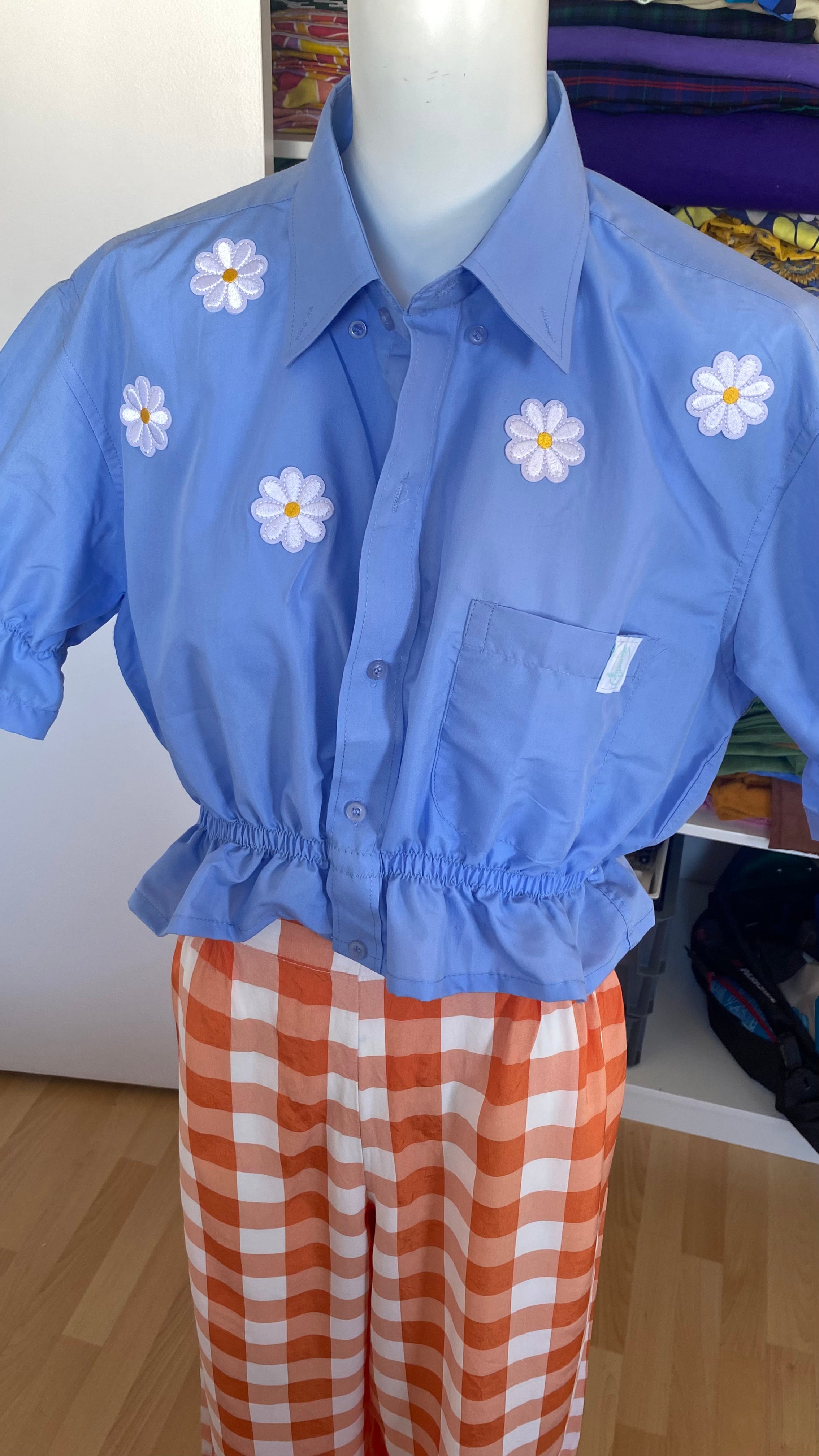 Intemporelle • T.32 à 36 • Chemise crop bleu ciel à fleurs