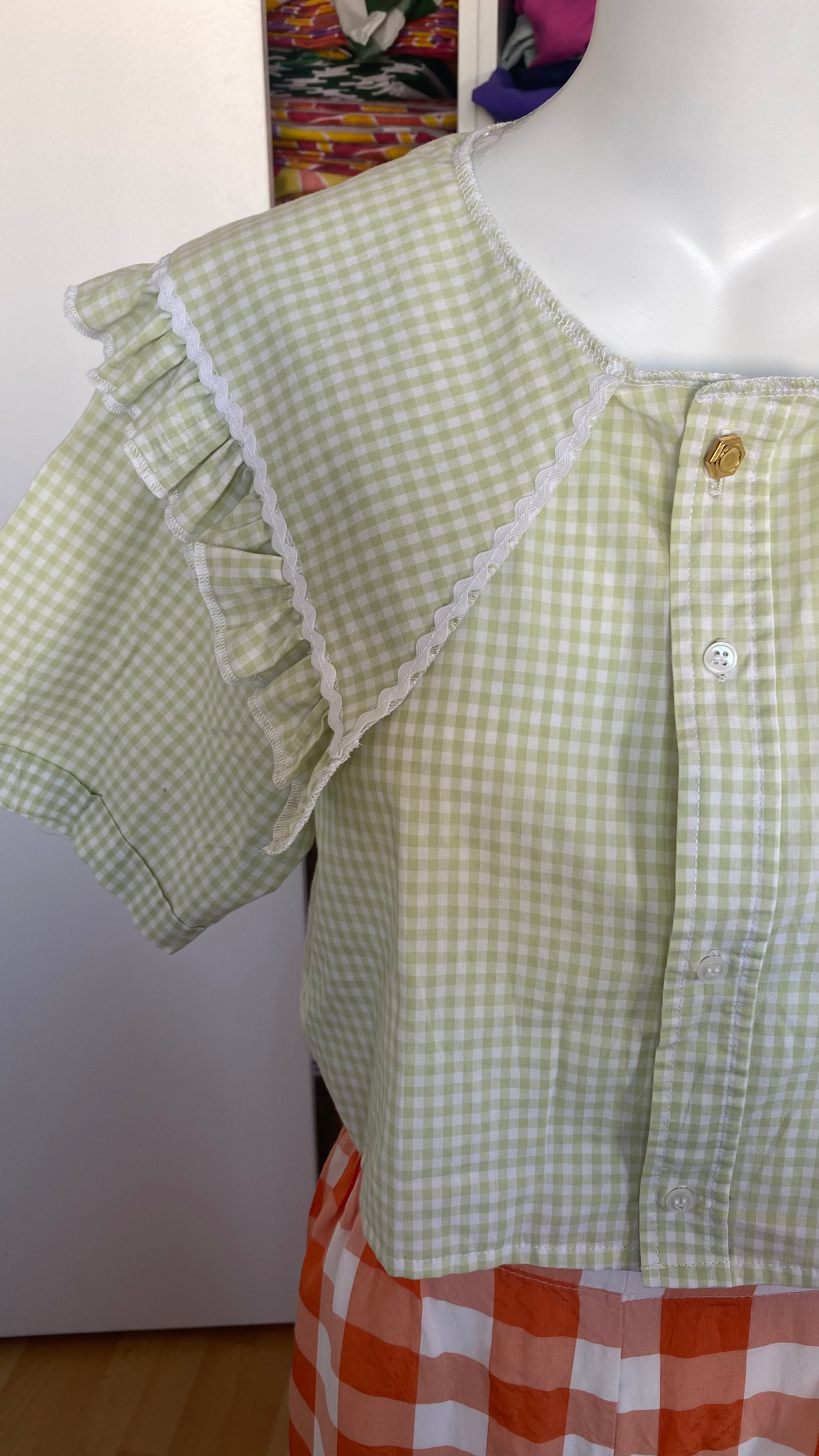 Sweaties • T.32 à 38 • Chemise grand col vichy vert pomme