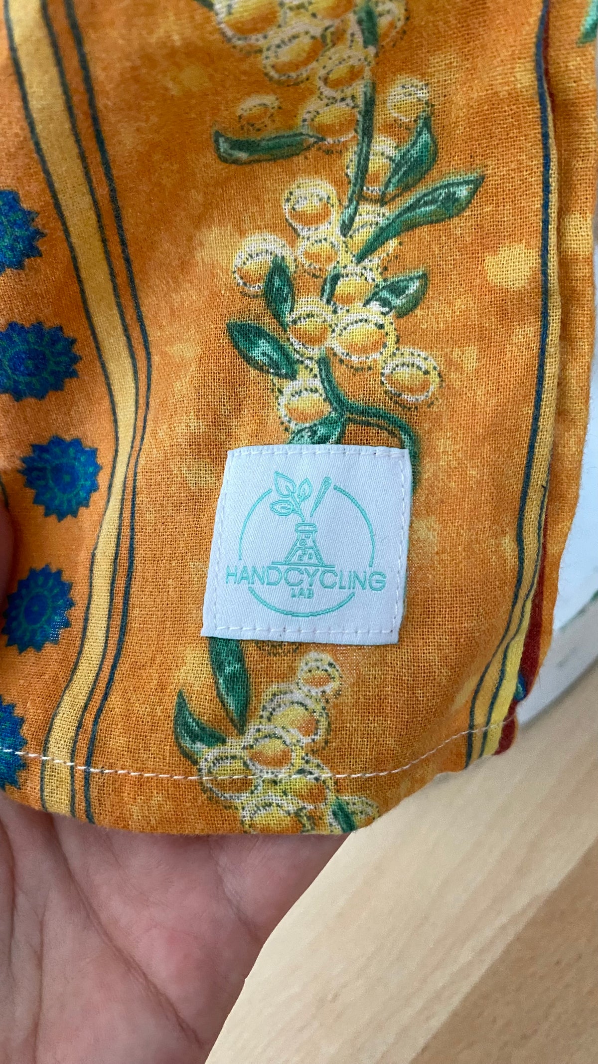 Pants • Taille XS/S, M, L & XL • Pantalon upcyclé orange à motifs