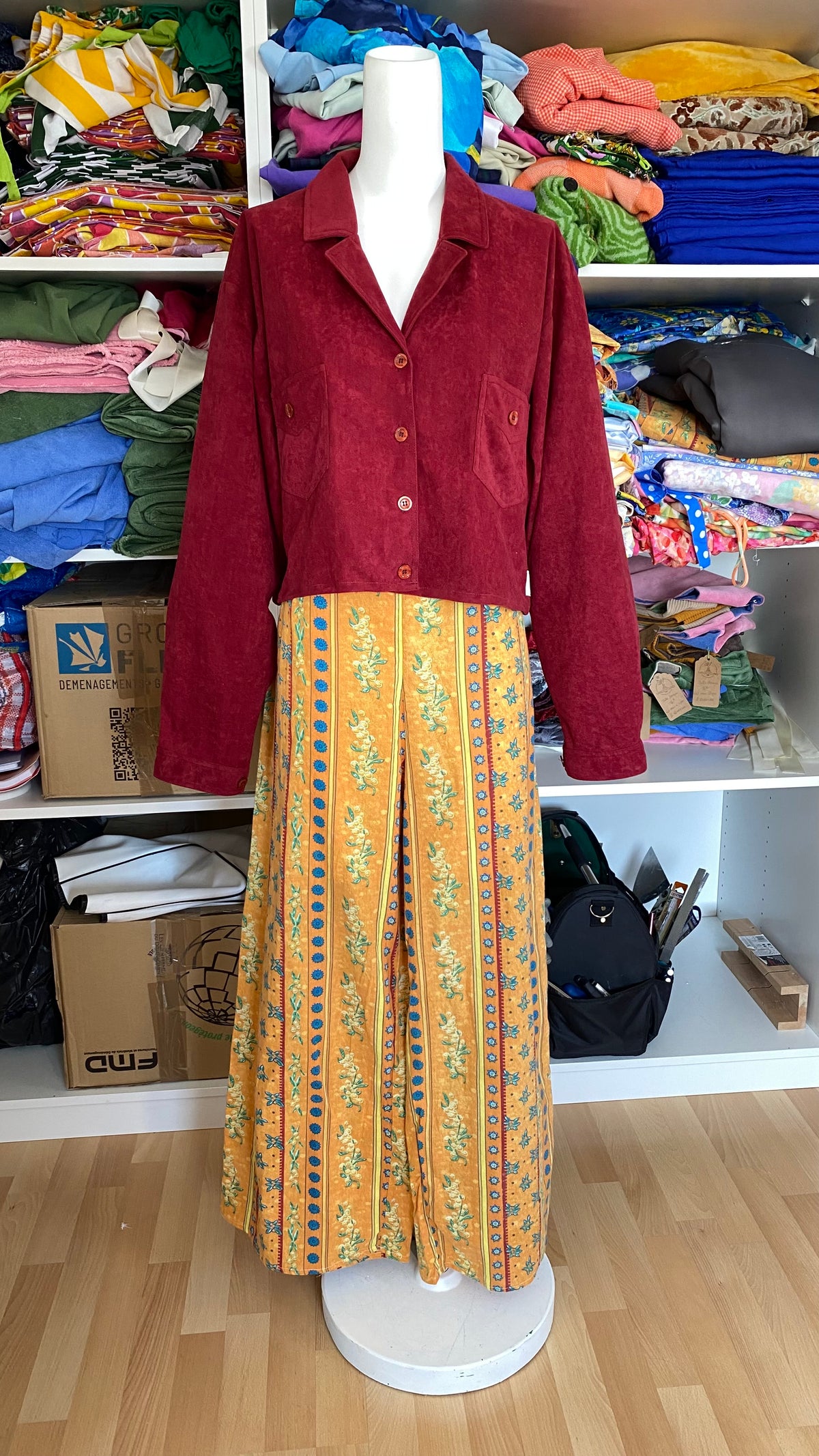 Cropped Jacket • T. 38 à 46 • Surchemise courte bordeau