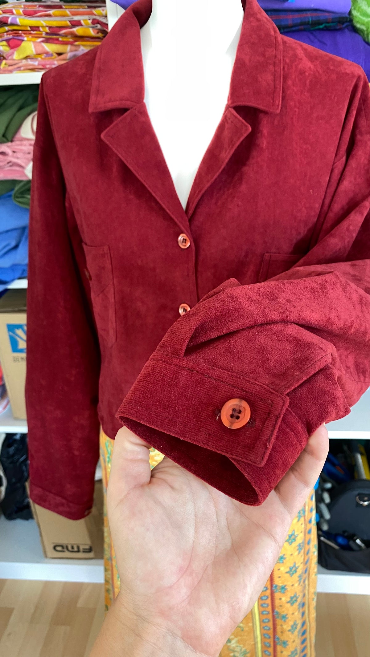 Cropped Jacket • T. 38 à 46 • Surchemise courte bordeau