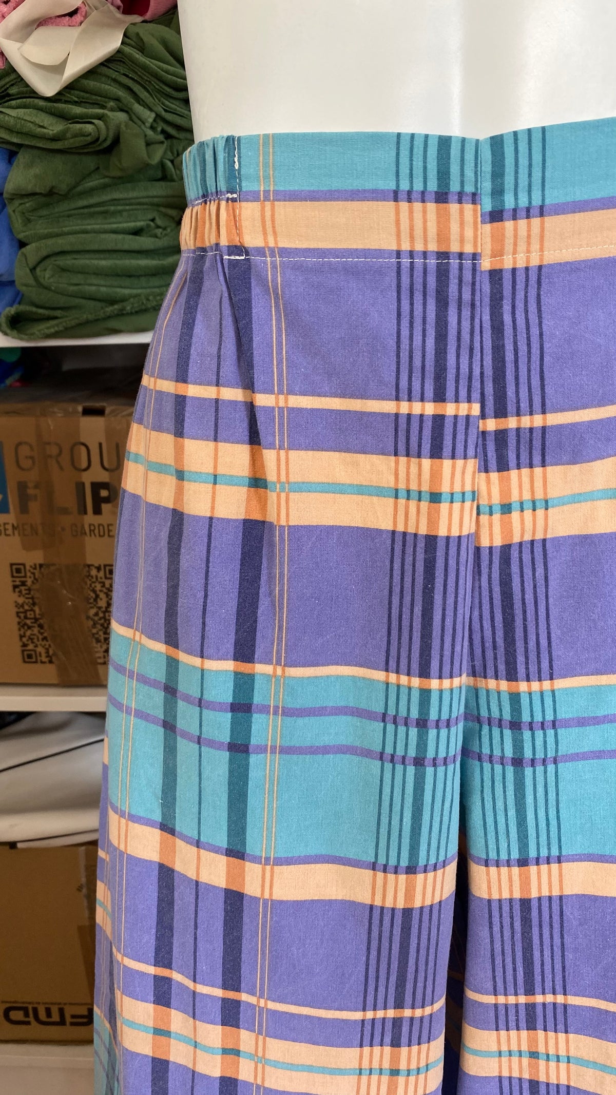 Pants • Taille L • Pantalon upcyclé tons vert violet orange