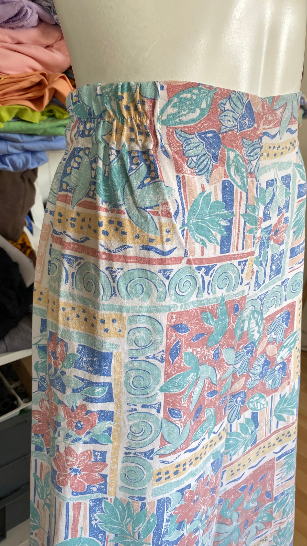 Pants • Taille XL • Pantalon upcyclé à motifs pastel