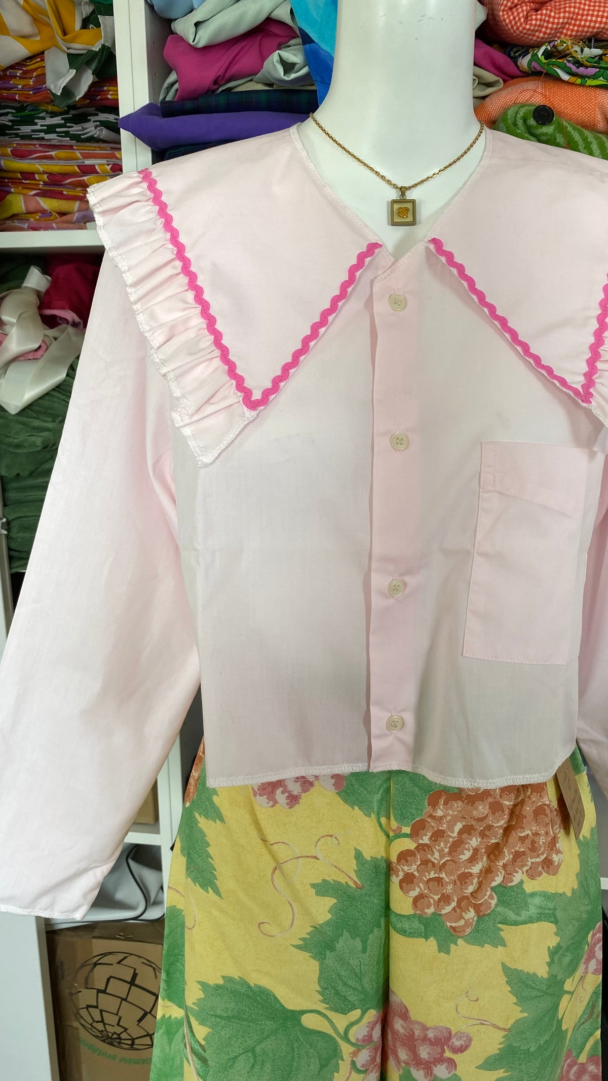 Sweaties • T.34 à 38 • Chemise grand col rose pastel