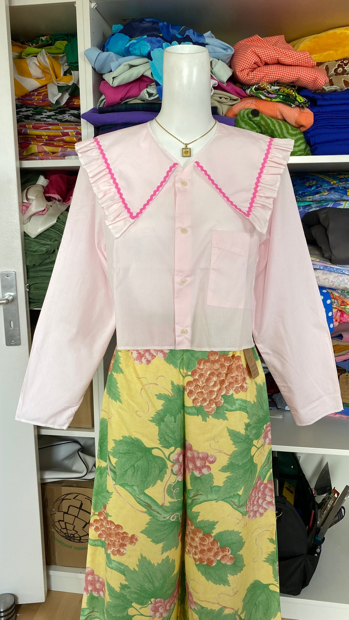 Sweaties • T.34 à 38 • Chemise grand col rose pastel