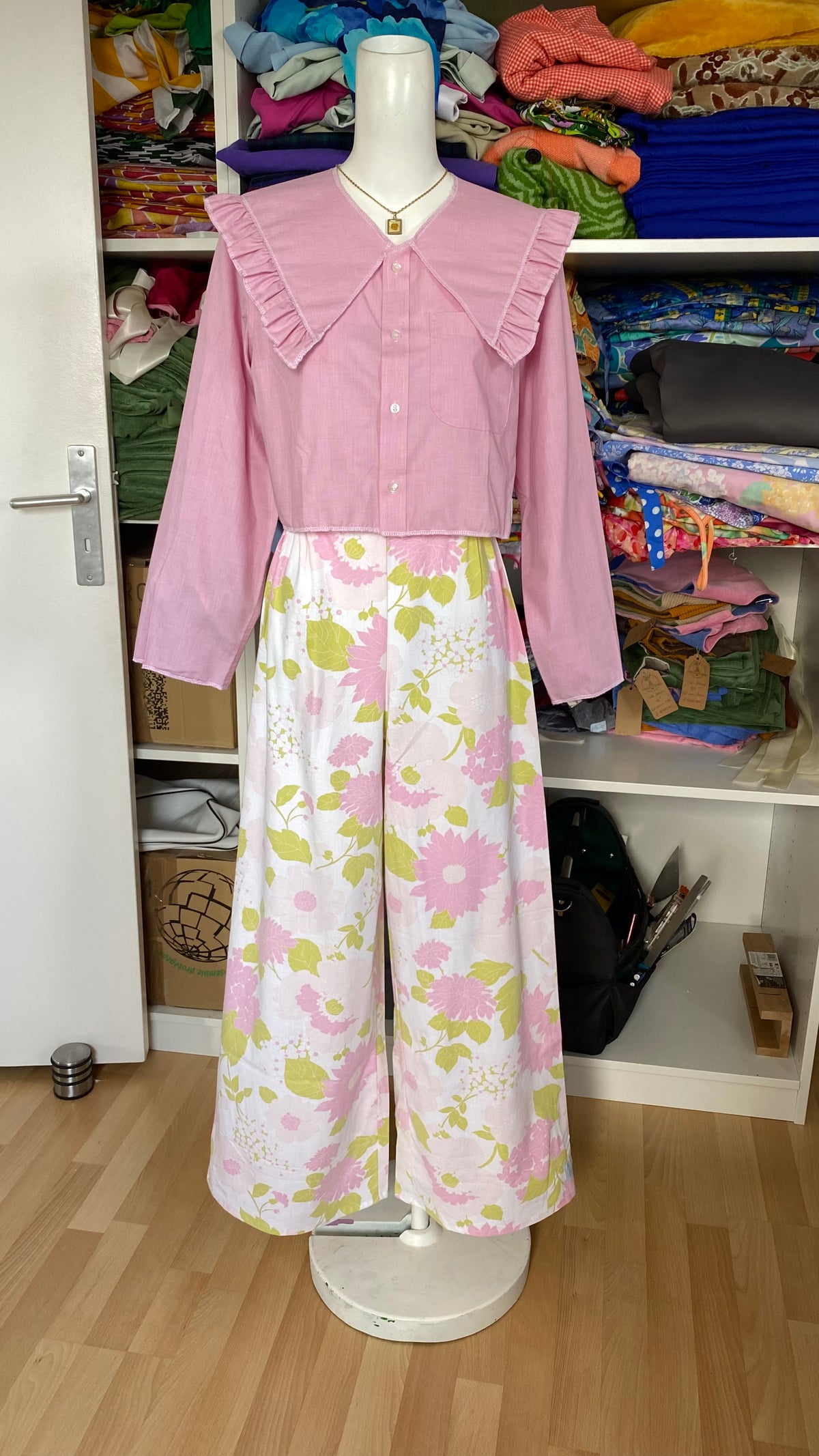 Pants • Taille XS/S & L • Pantalon upcyclé blanc à fleurs